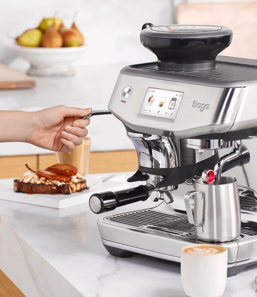 26b6ed46-sage-barista-touch-impress-en-cocina-887x1024-1.jpg