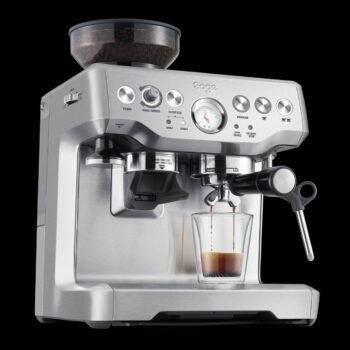 de Barista Express™ met thermische melkkan